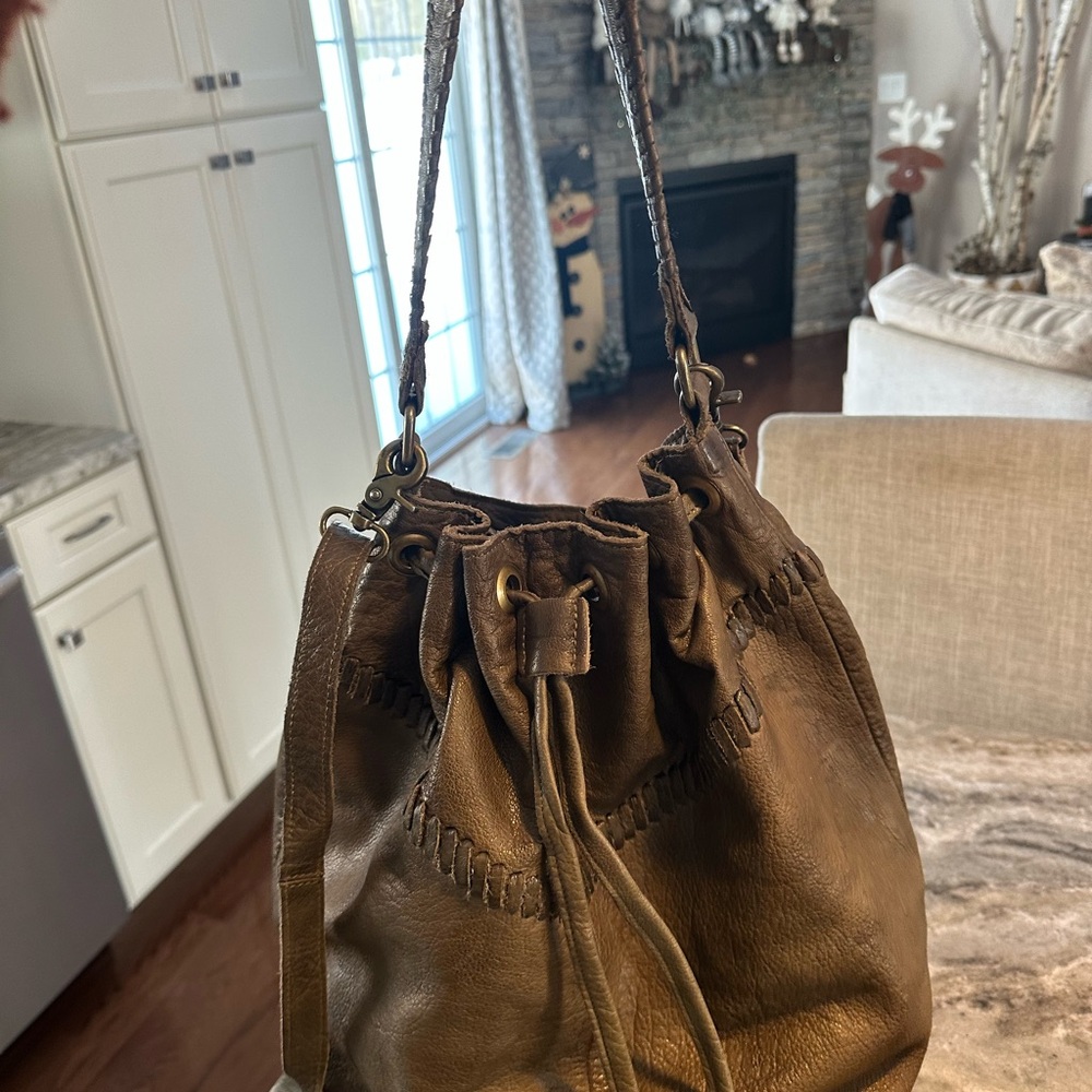 Day & Mood Stylish Olive Green and Dusty Rose Leather Handbags - Picture 12 of 16